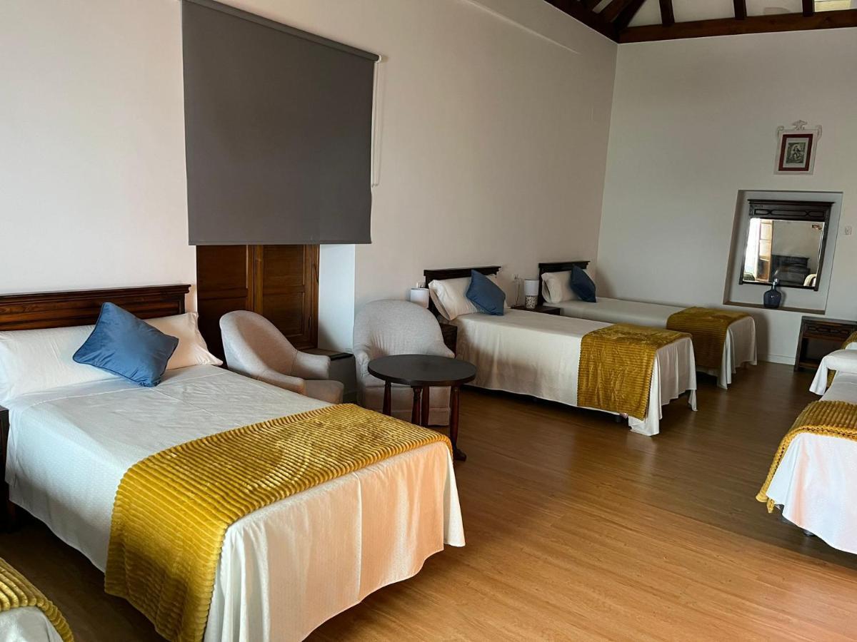 Clarisas Suites 卡莫纳 外观 照片